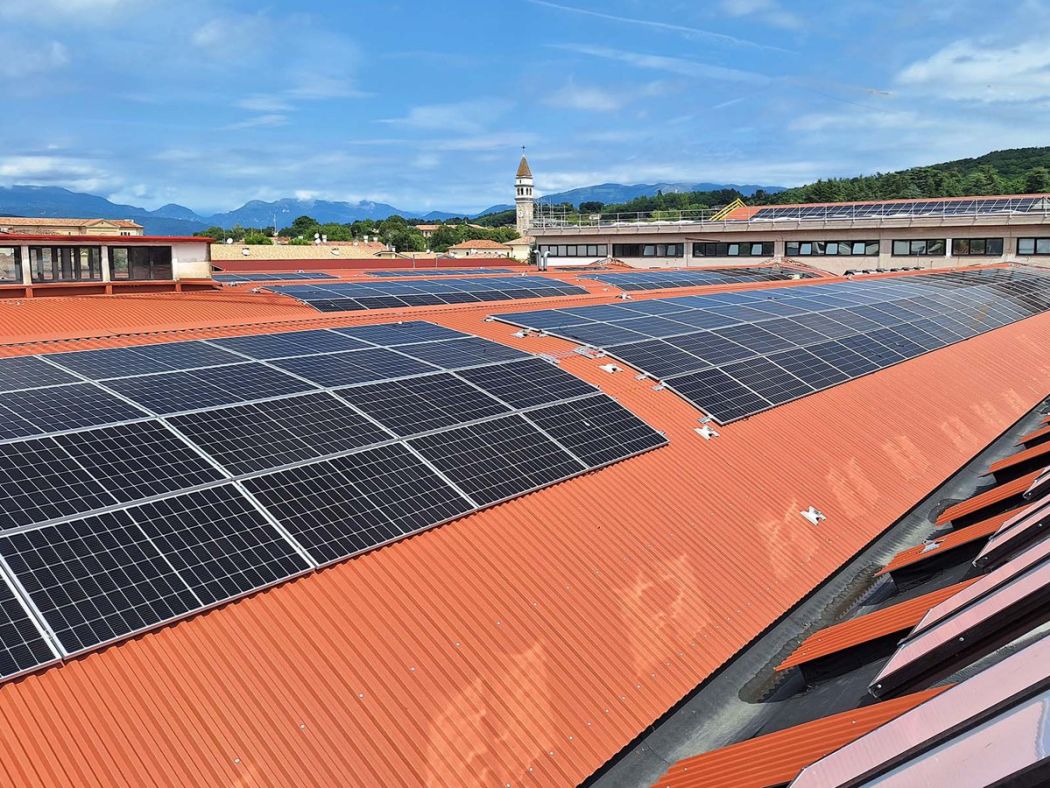 Imeco Covering Tomorrow - Coperture edifici industriali - Coperture fotovoltaiche